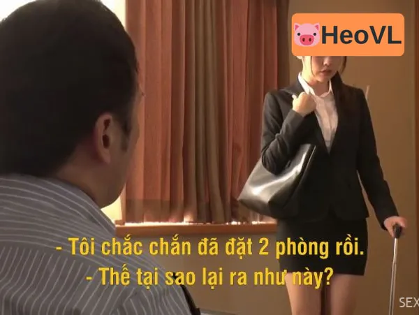 Ở chung phòng với anh trưởng phòng đáng ghét video